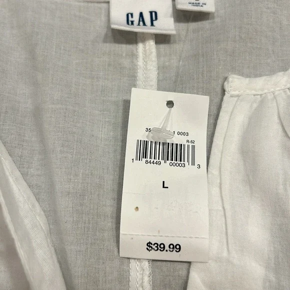 GAP Sleeveless Blouse - Picture 2 of 6